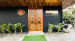 Travellers Hotel in Delhi