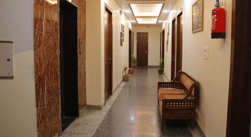 Hotel Taj Sarovar in Agra
