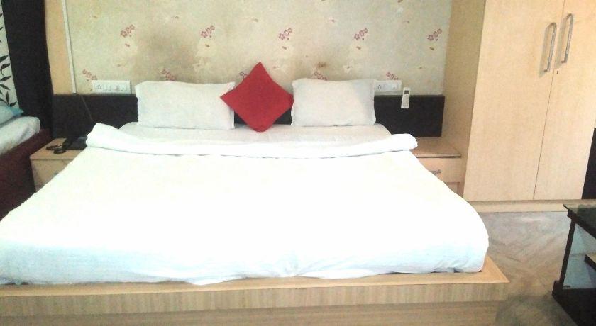 Hotel Space Setter , KIIT SQUARE in Bhubaneswar