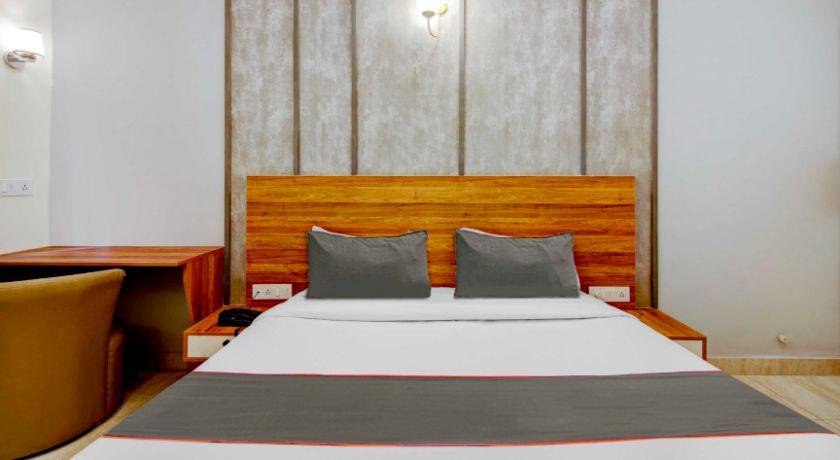 Hotel Royal Suites in Bangalore