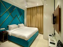 Hotel Heritage in Zirakpur