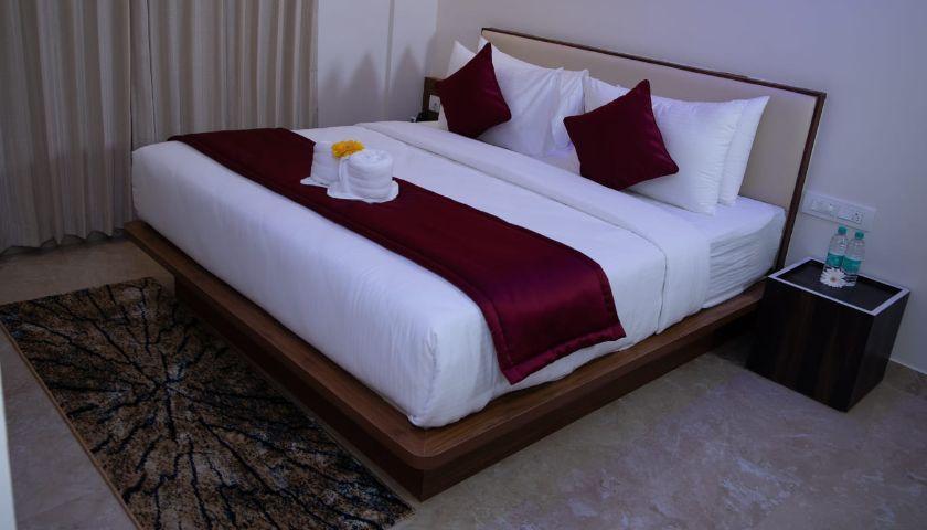Hotel Villa Grand in Bangalore