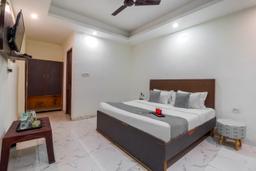 Hotel AP Grand in Noida