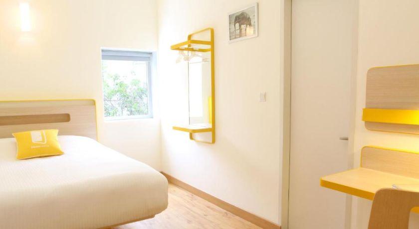 Bloomrooms @ Linkroad in Delhi