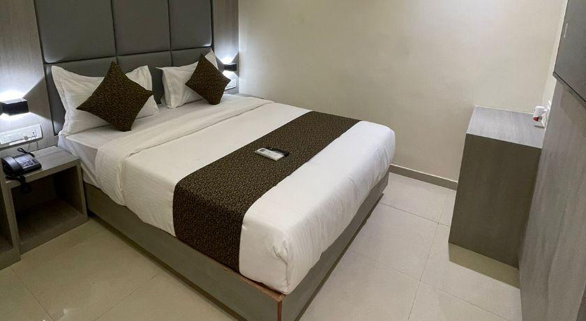 Hotel Boston in Mumbai