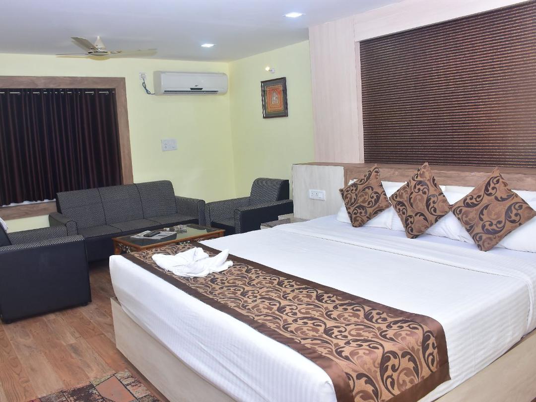 Hotel Arya Palace in Bhubaneswar