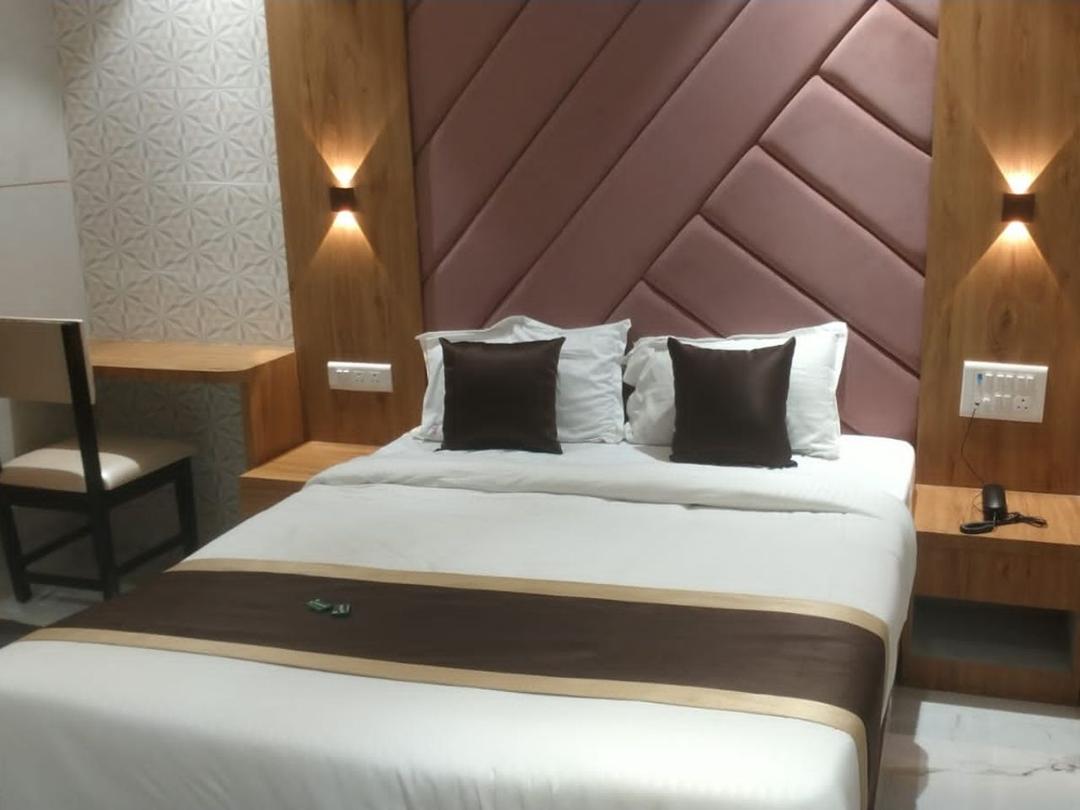 Hotel Regal Residency in Mumbai