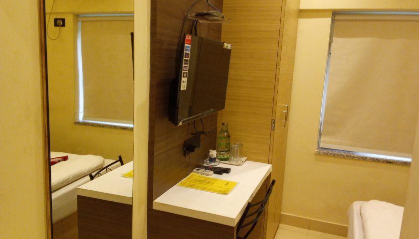 Hotel Skyking in Kolkata