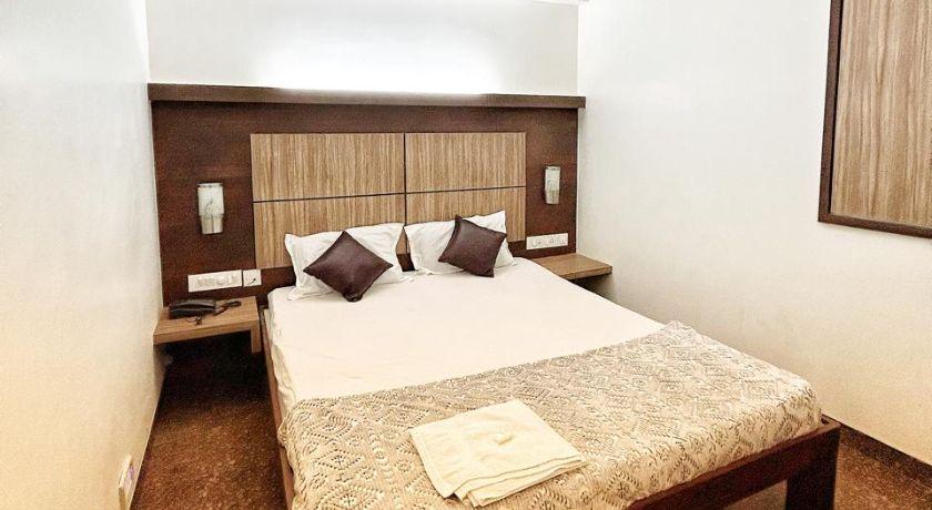 Hotel Twins in Thane