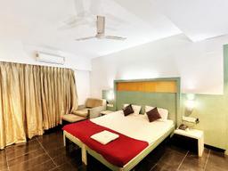 Hotel Twins in Thane