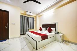 Hotel Krishna Tower in Delhi