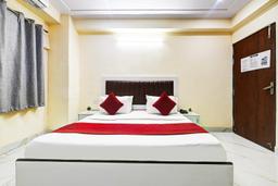 Hotel Krishna Tower in Delhi