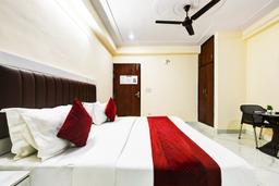 Hotel Krishna Tower in Delhi