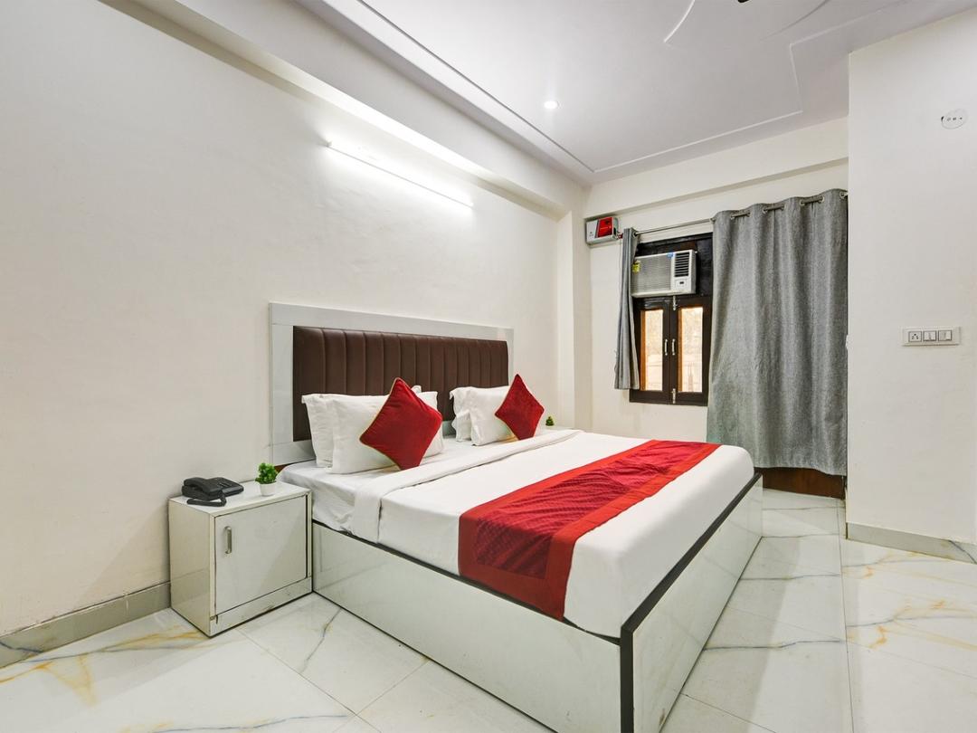 Hotel Krishna Tower in Delhi