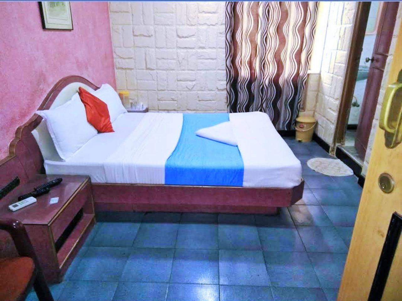 Hotel Platinum Residency in Mumbai
