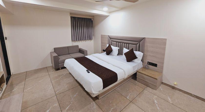 Hotel RK Villa in Ahmedabad