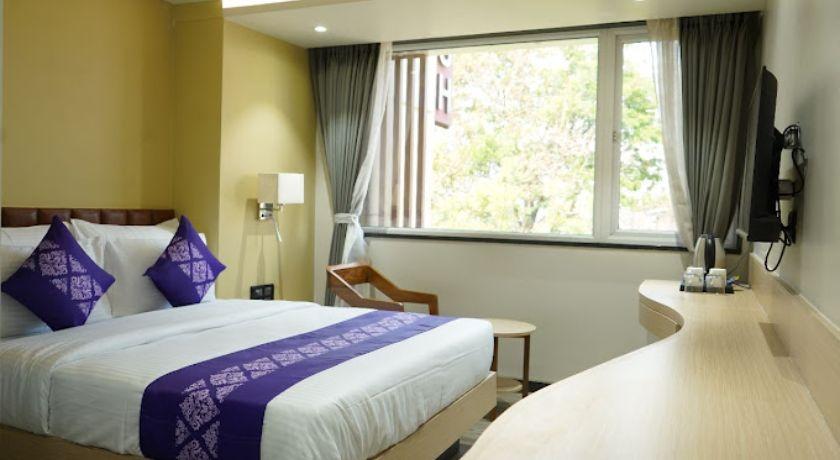 Purple Beds by VITS Dwarkesh in Surat