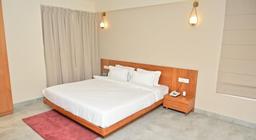 Moistin Business Class Hotel in Pune