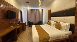 Hotel Blue Orchid in Zirakpur