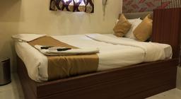 Hotel Safar Residency in Mumbai