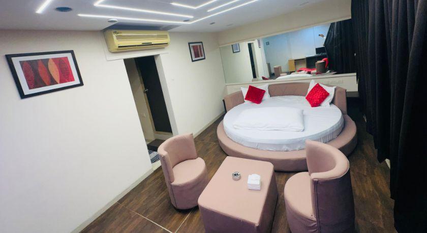 Aundh Elite Stay in Pune