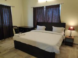 Hotel cyber suites in Hyderabad
