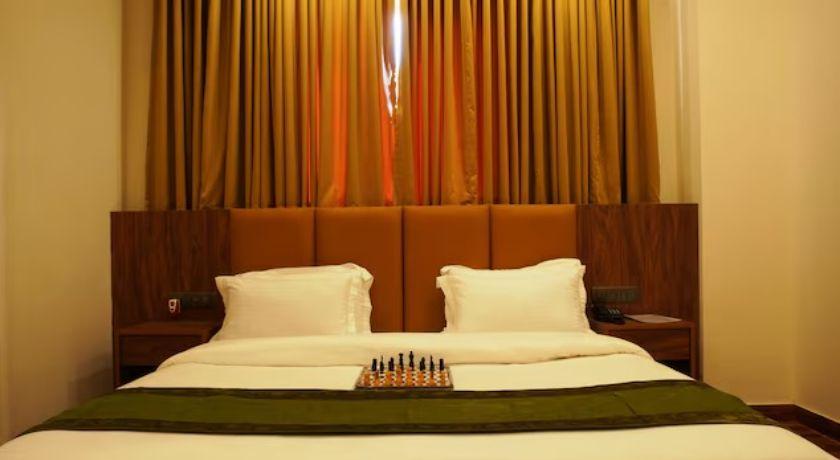 EVORA - Banquet and Hotel in Delhi