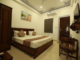 Hotel Casa - By The Lake in Udaipur