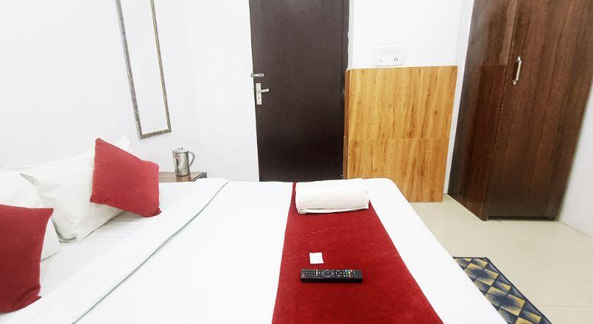 Hotel Maharaja Inn By The Premium Villa in Delhi