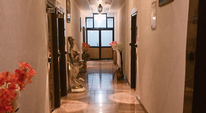Deepak Hotel in Meerut