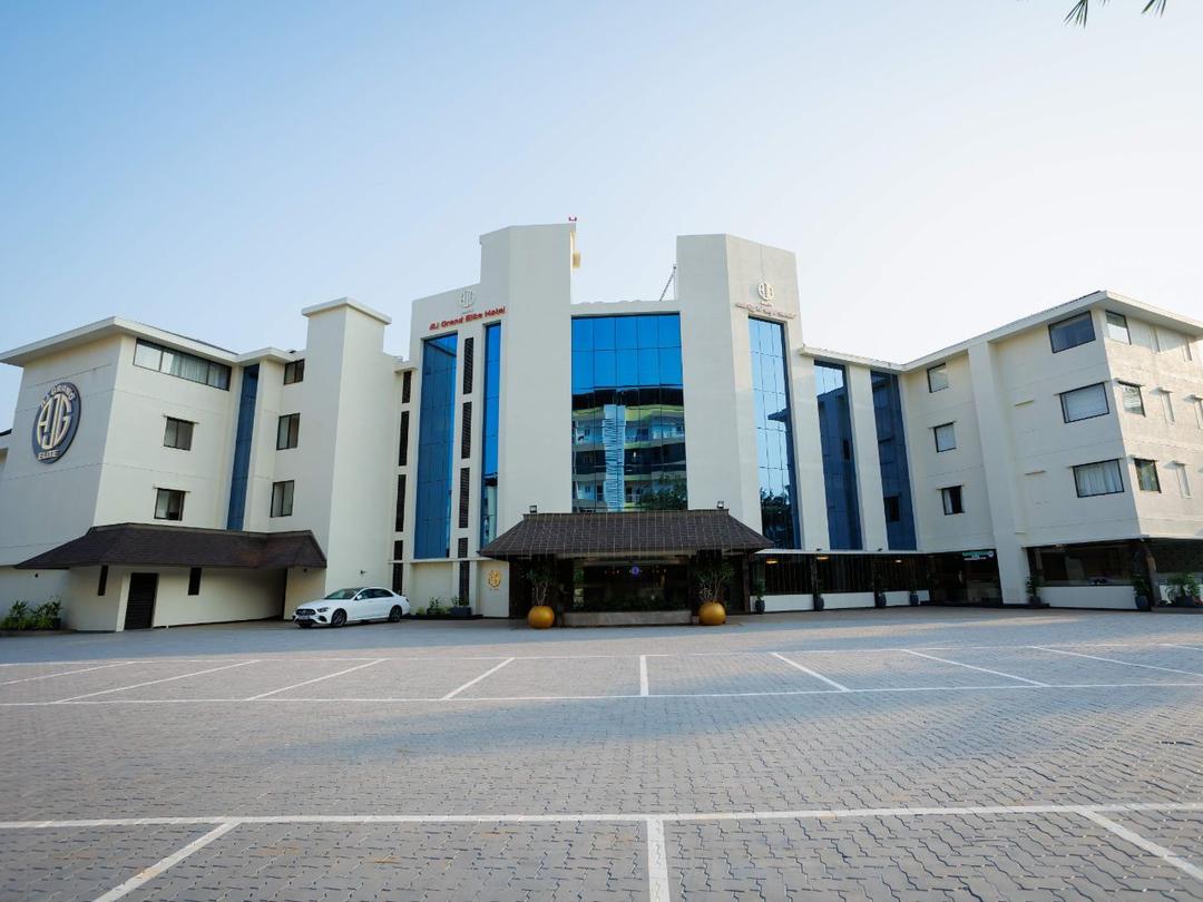 AJ Grand Elite Hotel in Mangalore