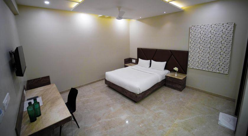 Sun Shine Hotel in Bangalore