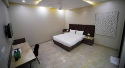 Sun Shine Hotel in Bangalore