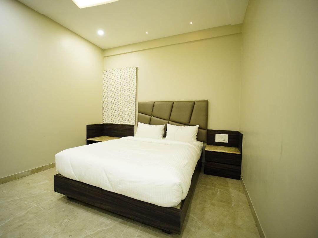 Sun Shine Hotel in Bangalore