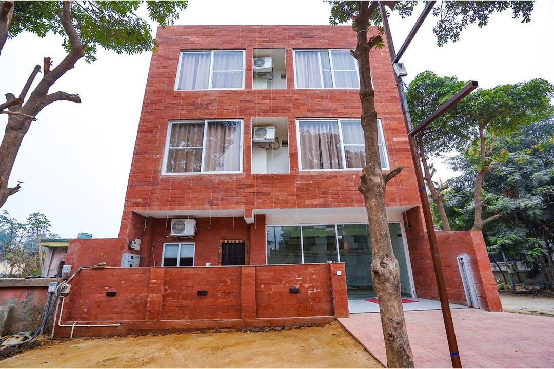 Saffron Inn in Noida