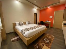 Cosmo Stays in Pune