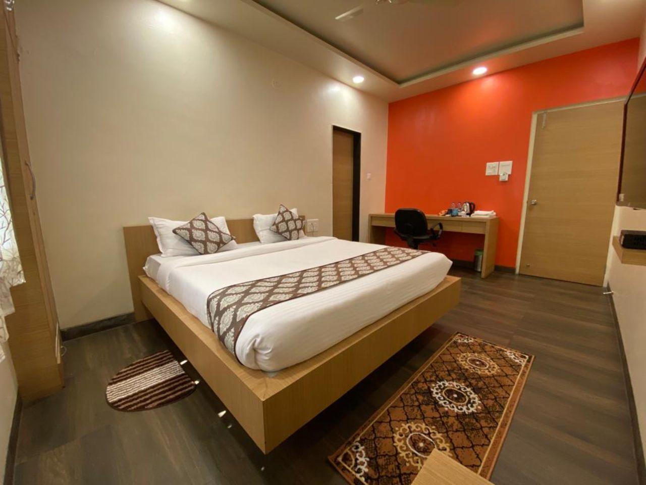 Cosmo Stays in Pune