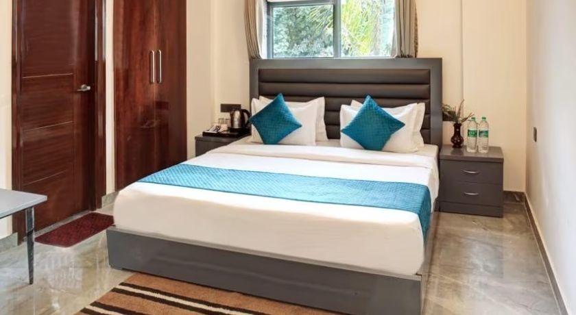 Hotel Elite Grand in Noida