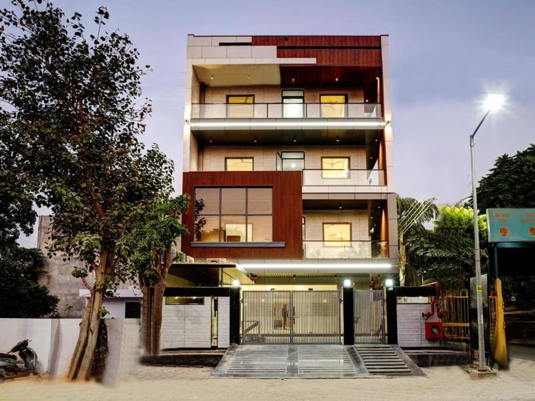 Hotel Elite Grand in Noida