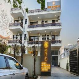 OPO Essential Sector 21 in Gurgaon