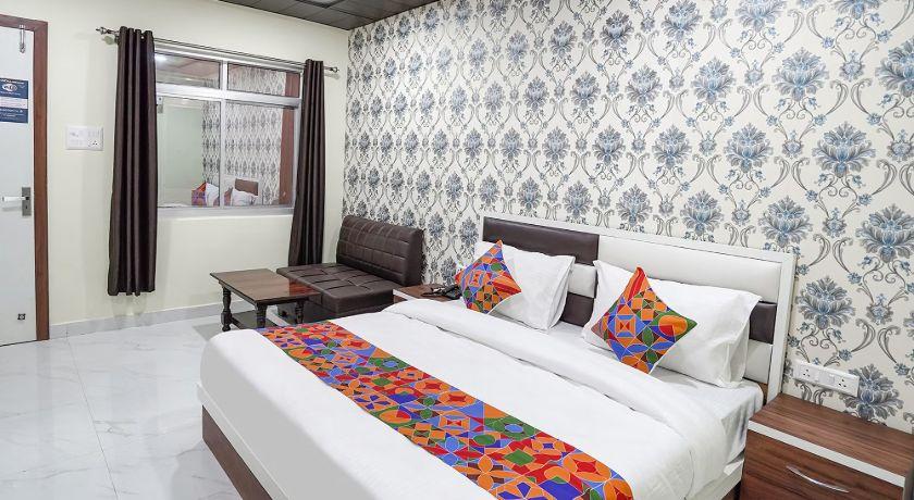 Hotel Rajdhani in Kanpur