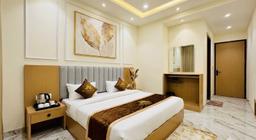 Hotel Belwood in Delhi