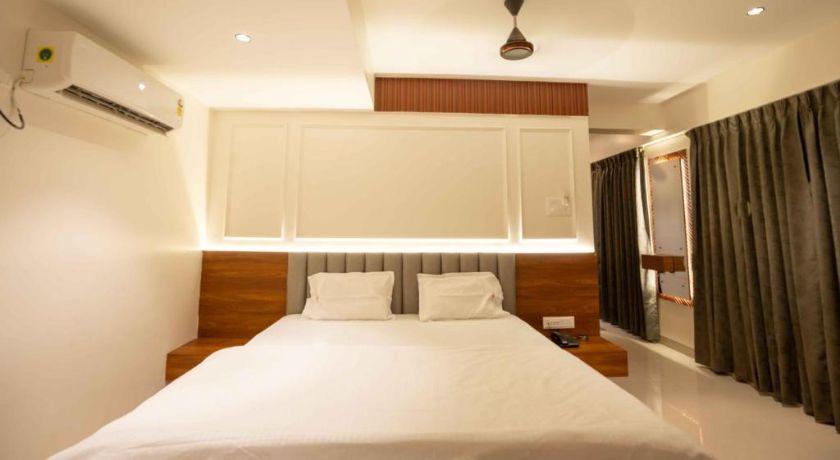 Majestic Inn in Pune