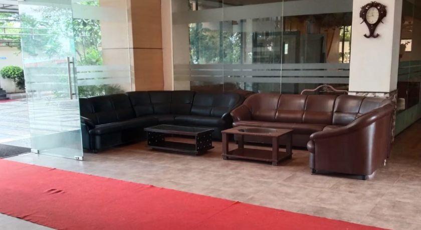 Hotel Swamiraj Executive in Indapur