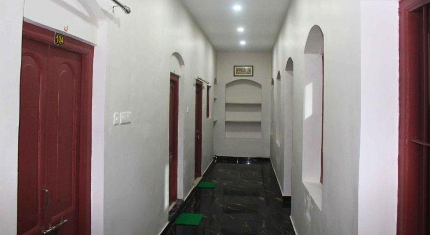 Hotel Yubraj in Puri