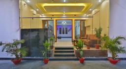 HL Grand in Lucknow