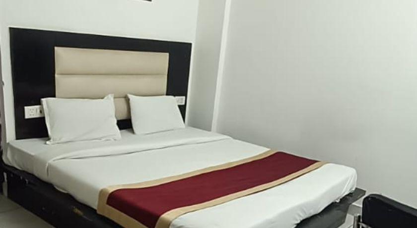 Hotel Radhey Residency in Delhi