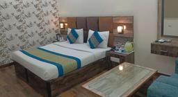 Hotel Singh Continental in Delhi