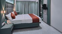 Hotel Everest Residency in Navi Mumbai