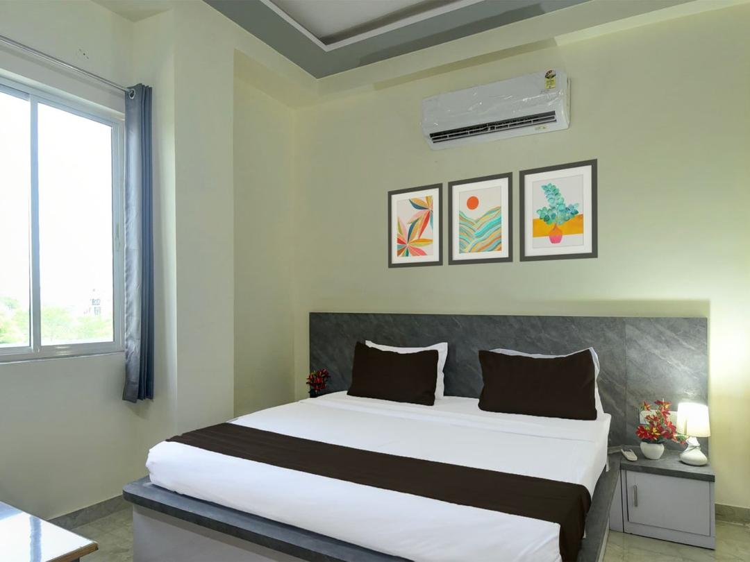 Hotel Veeru Aana Inn in Jaipur